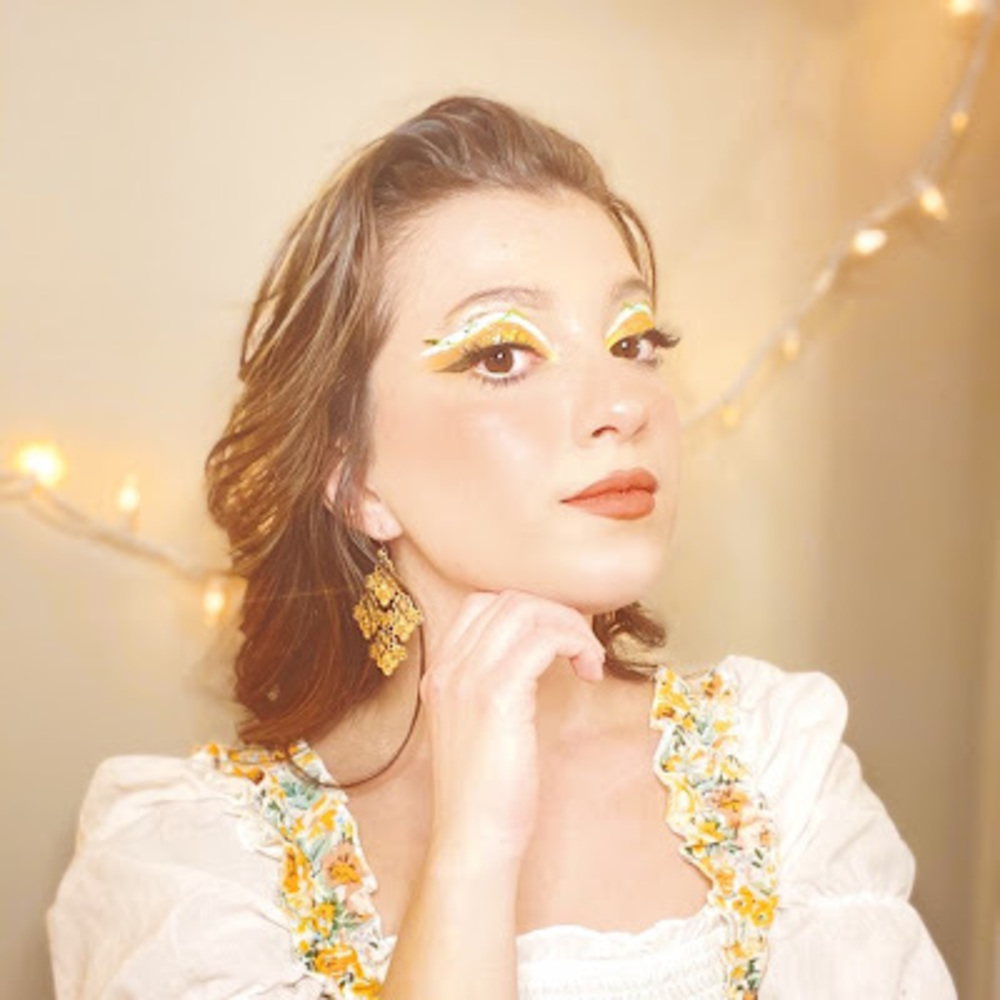 Meet your Posher, Momo